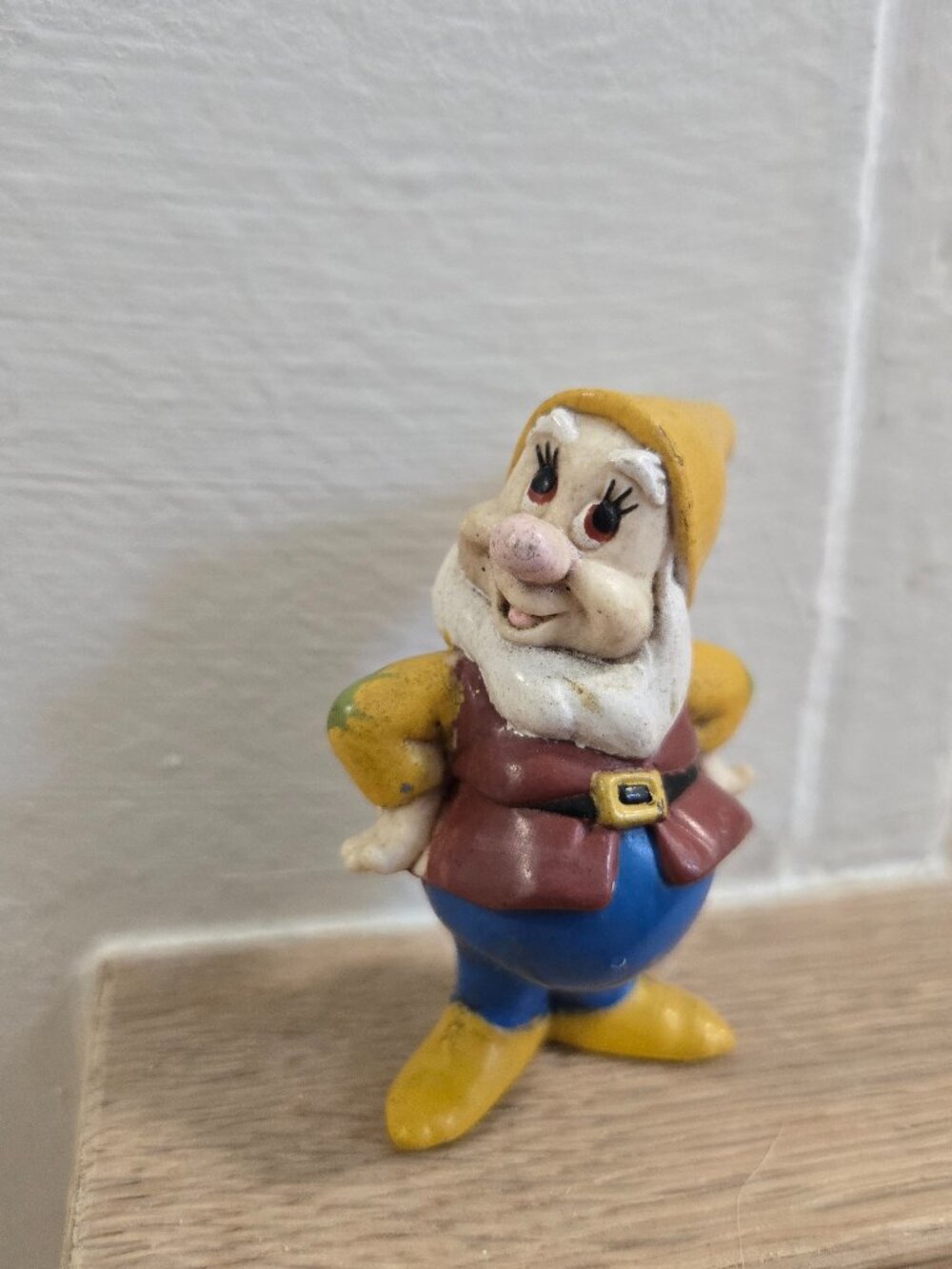 Bashful Dwarf Disney Snow White 2.2” Figure PVC Toy